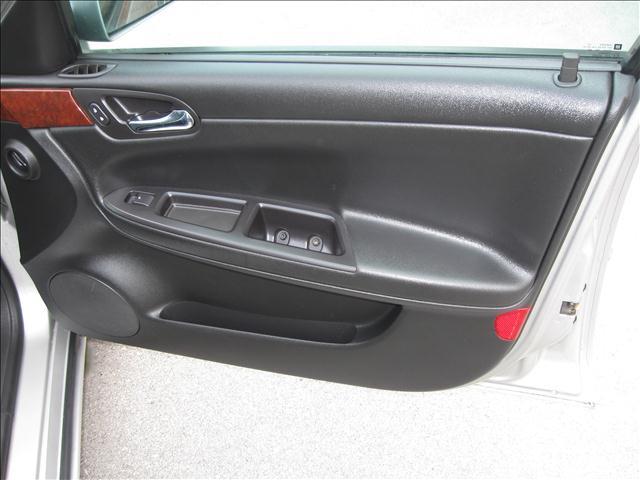 Image 34 of 2008 Chevrolet Impala…