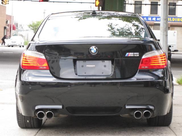 Image 30 of 2008 BMW M5 Base 10-Cylinder…